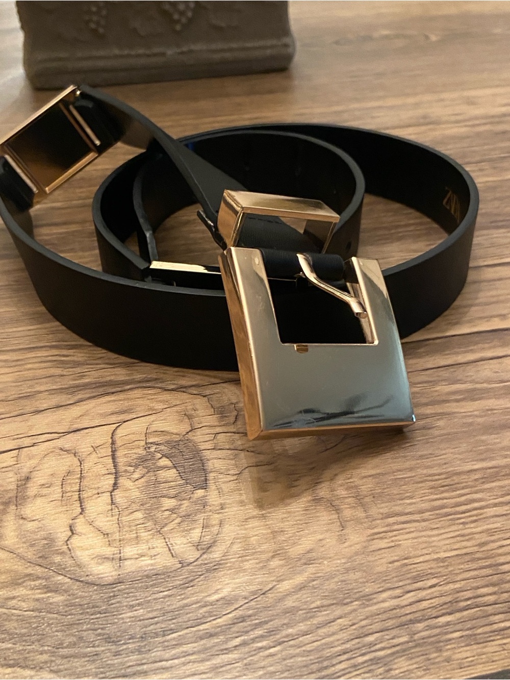 ZARA Black Leather Women's Belt Gold Rectangular Geometric Buckle NWOT Size 34”